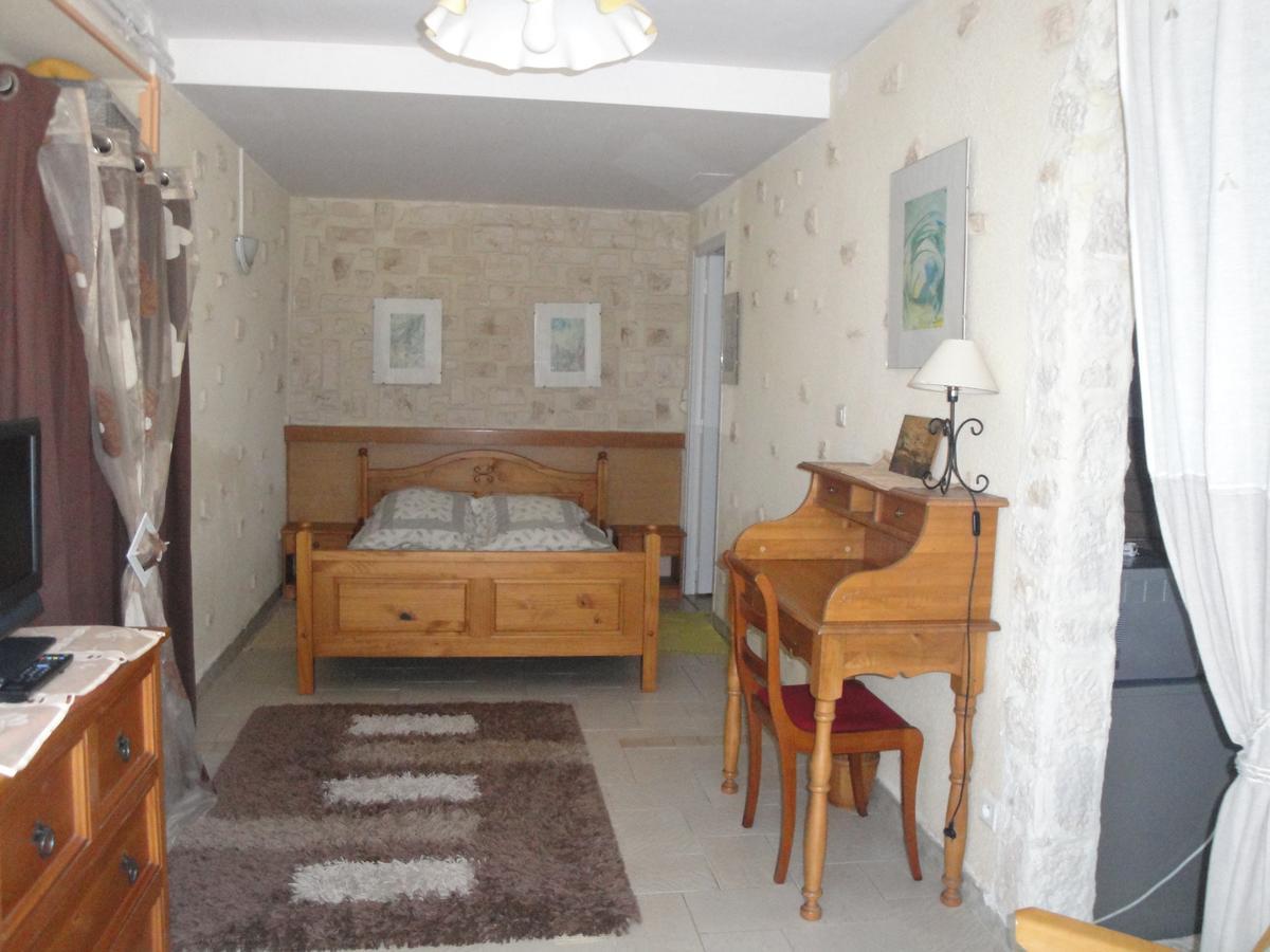 Domaine De Poudos Panzió Auterive Kültér fotó